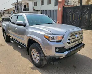 Toyota Tacoma 2017 Silver