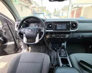 Toyota Tacoma 2017 Silver