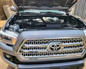 Toyota Tacoma 2017 Silver