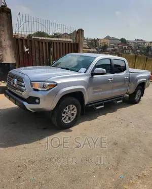 Toyota Tacoma 2017 Silver