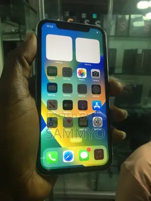 Apple iPhone XR 64 GB White