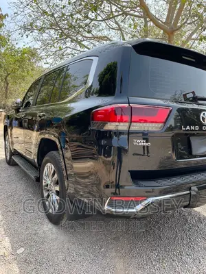 2022 New Face Landcruiser Available for Hire