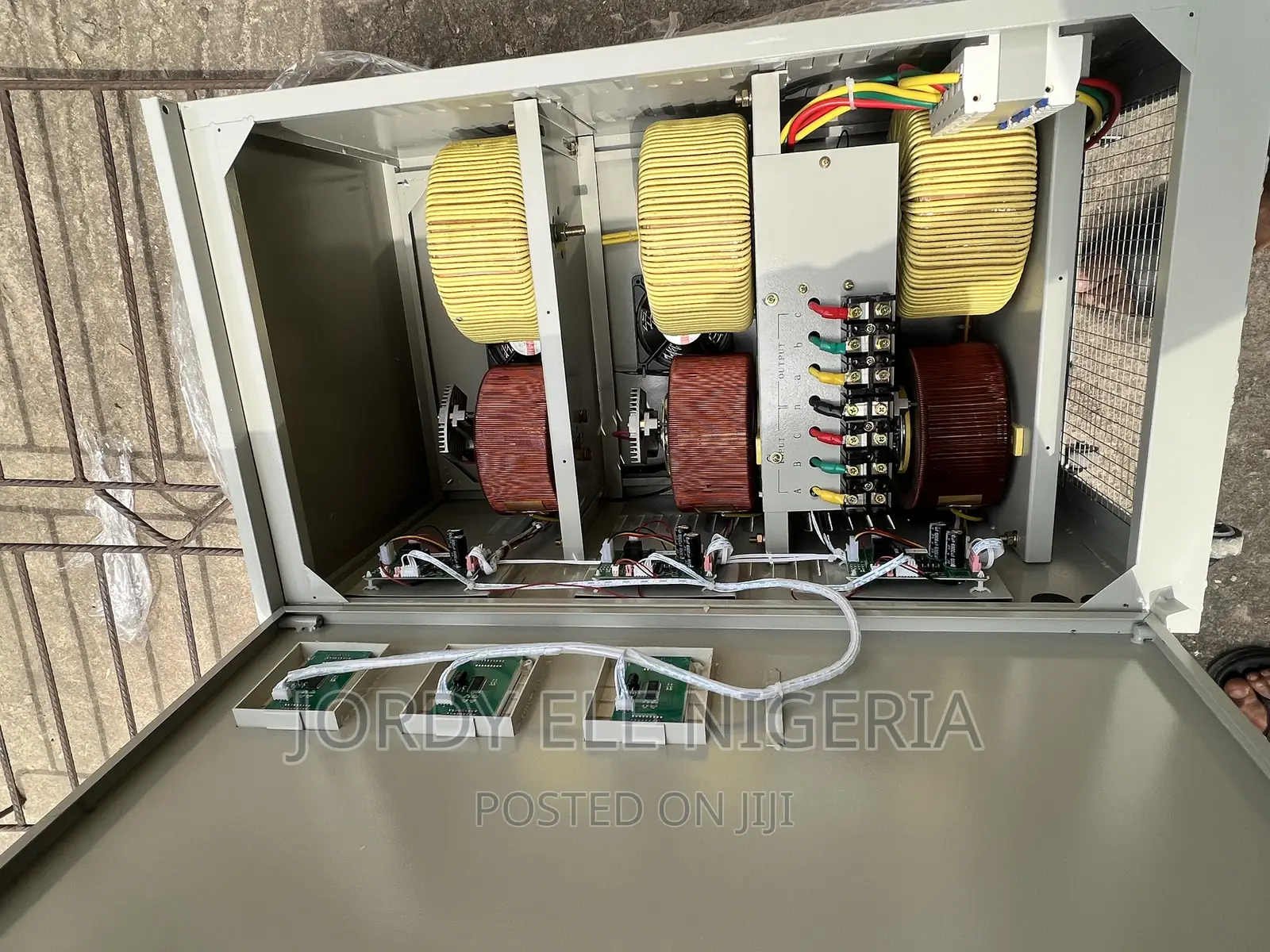 Jordy Ele 25KVA Stabilizer 3p AUTOMATIC VOLTAGE PROTECTOR