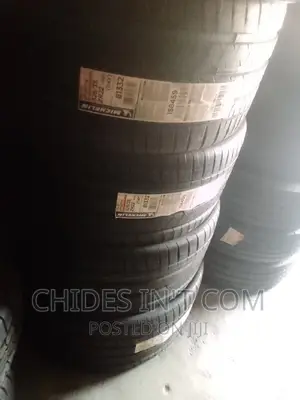 325/35/22 Mechelin Tyre