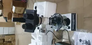 Trinocular Ore Polalarize Microscope