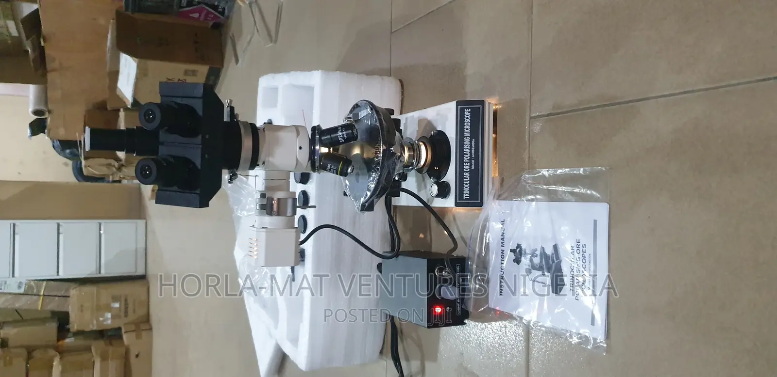 Trinocular Ore Polalarize Microscope