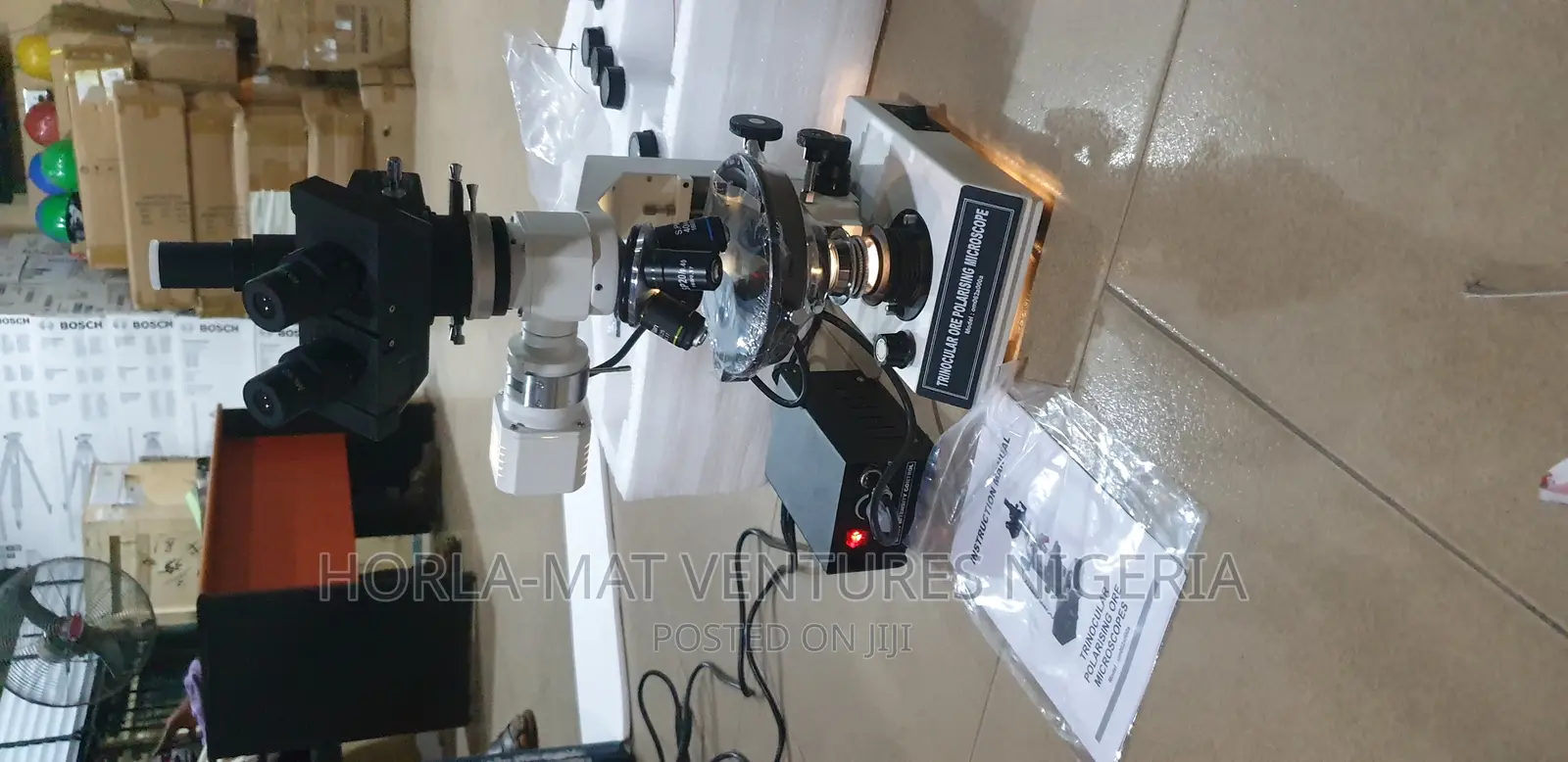 Trinocular Ore Polalarize Microscope