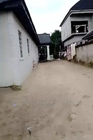 3bdrm Bungalow in Egbo Road, Warri for sale