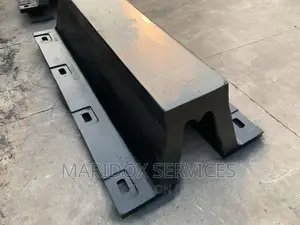 V Fender, 300hx1000l