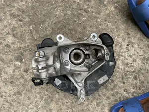 Front Wheel Hub