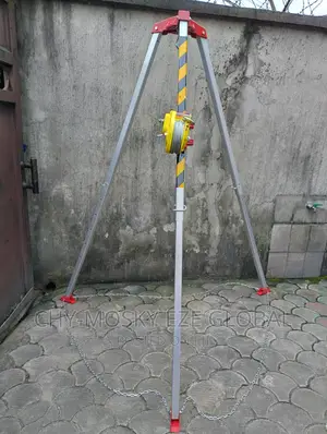 Fall Arrest/Rescue Tripod/Winch (1200lb)