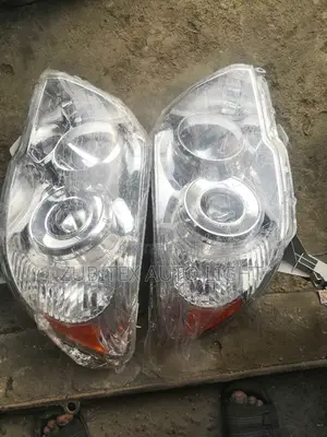 Set Toyota Headlight 4 Runner 2006 Model