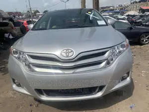 Toyota Venza AWD 2012 Silver