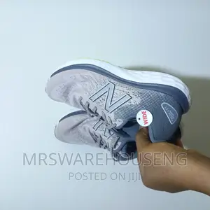 Size 10 - New Balance Fresh Foam 680v7 Silver Thunder W