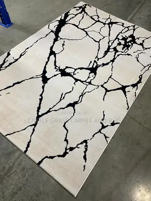 Center Rugs Available in 5by7, 4by6 and 7by10