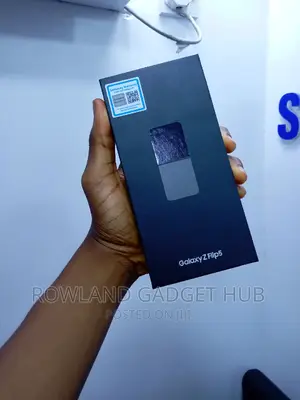 New Samsung Galaxy Z Flip 5 256 GB Black