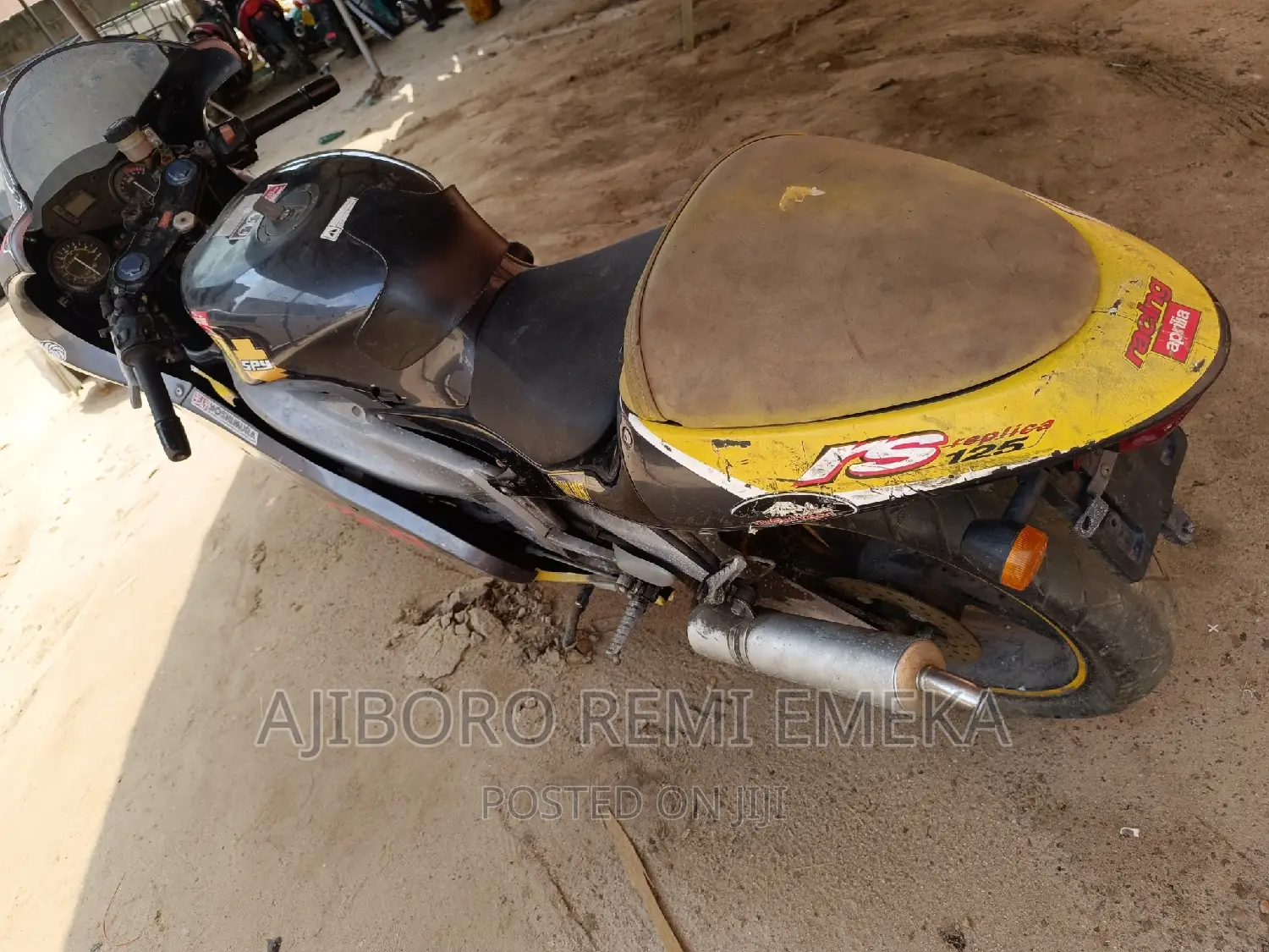 Aprilia Mille 2012 Yellow