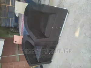 Quality Single Seater Ulphostery Padded Sofa Fabric Chair