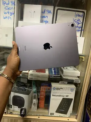 Apple iPad Air (2022) 64 GB Black