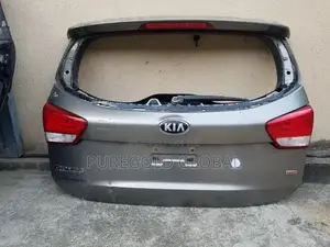 KIA RONDO 2018 Model Trunk (BOOT)