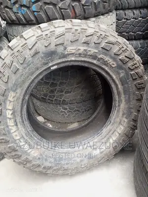 Off-Road Tyres 275/70/18