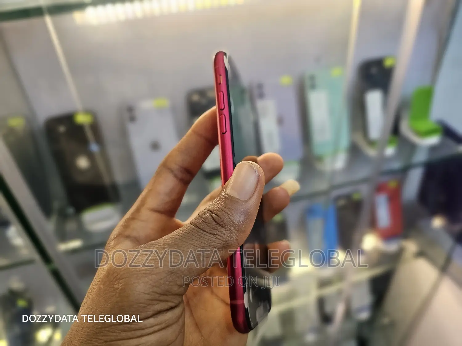 Apple iPhone 11 64 GB Red