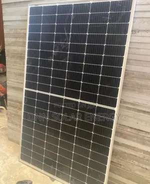 Halfcut Solar Panels 120cells