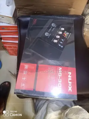 Nux Mg-300 Modeling Guitar Processor