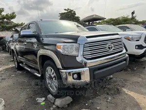 Toyota Tundra 2018