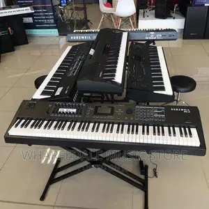 Photo - Kurzweil Pc4 Workstation / Synthesizers
