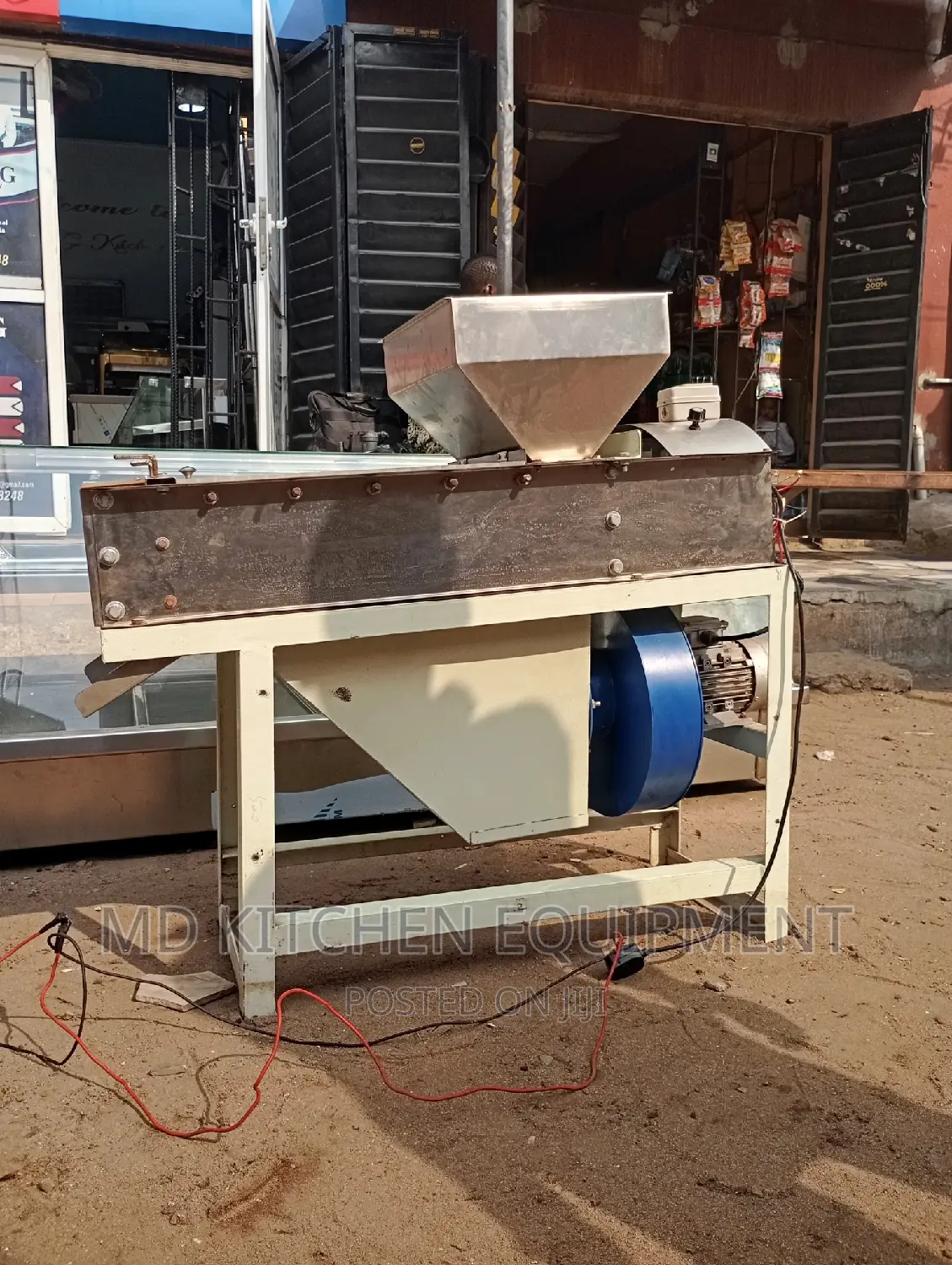Grandnut Pealer Machine