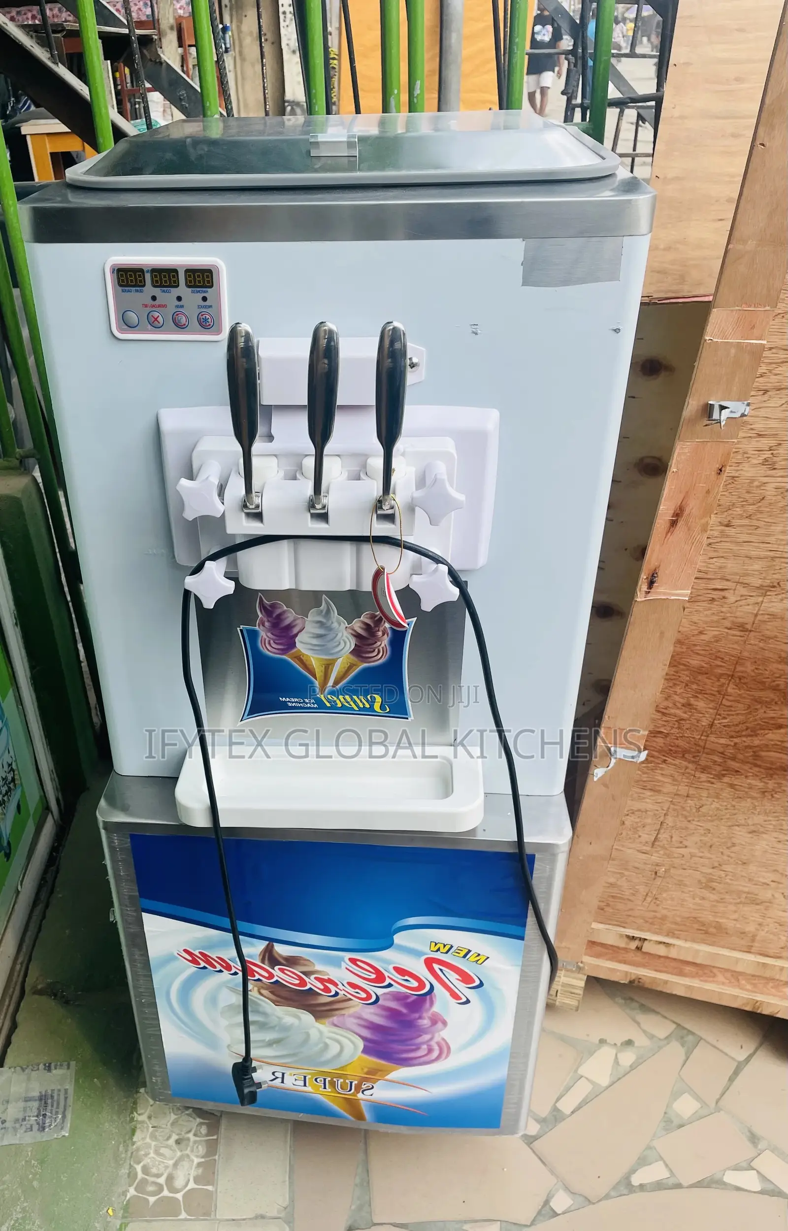 Ice Cream Machine