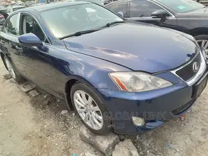 Lexus IS 2008 Blue