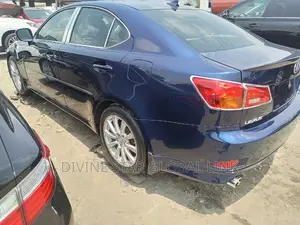Lexus IS 2010 Blue