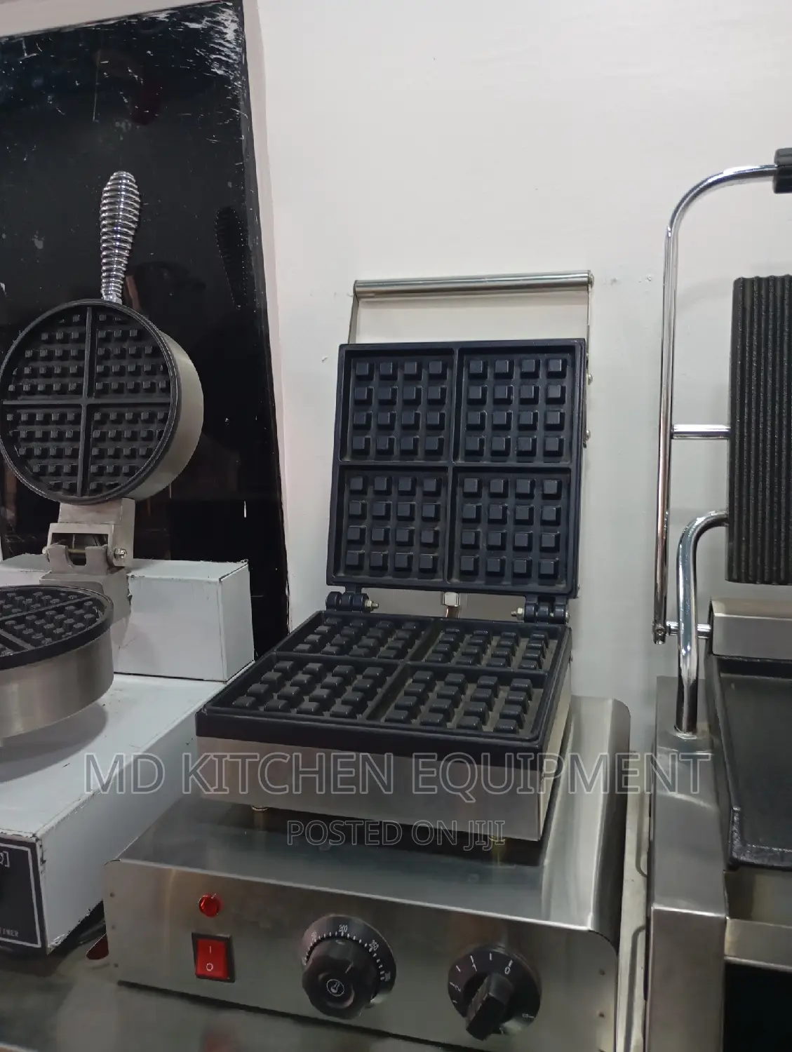 4 Square Single Waffle Maker