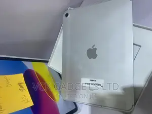 New Apple iPad (2022) 256 GB Silver
