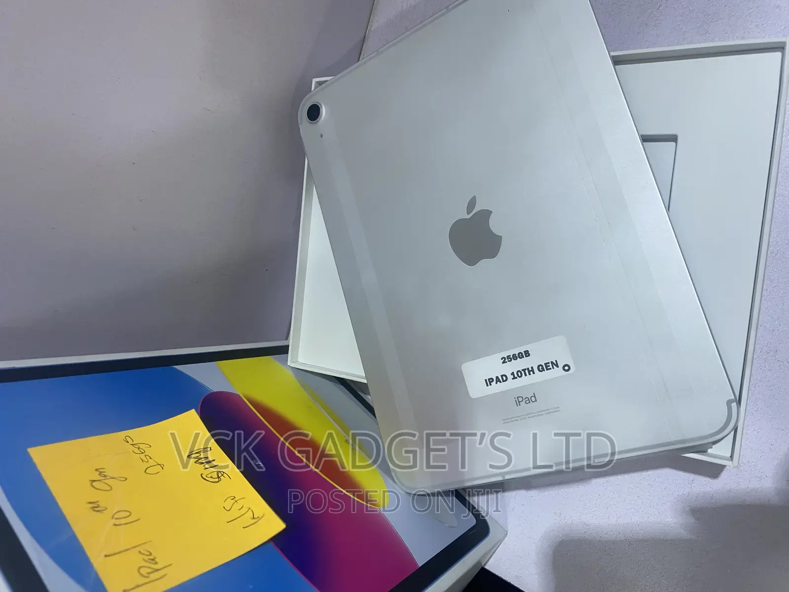 New Apple iPad (2022) 256 GB Silver