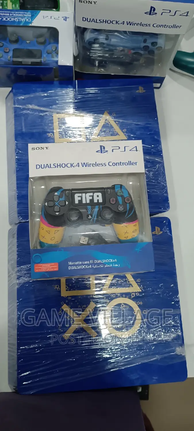 Playstation 4 Customised Console and Controller