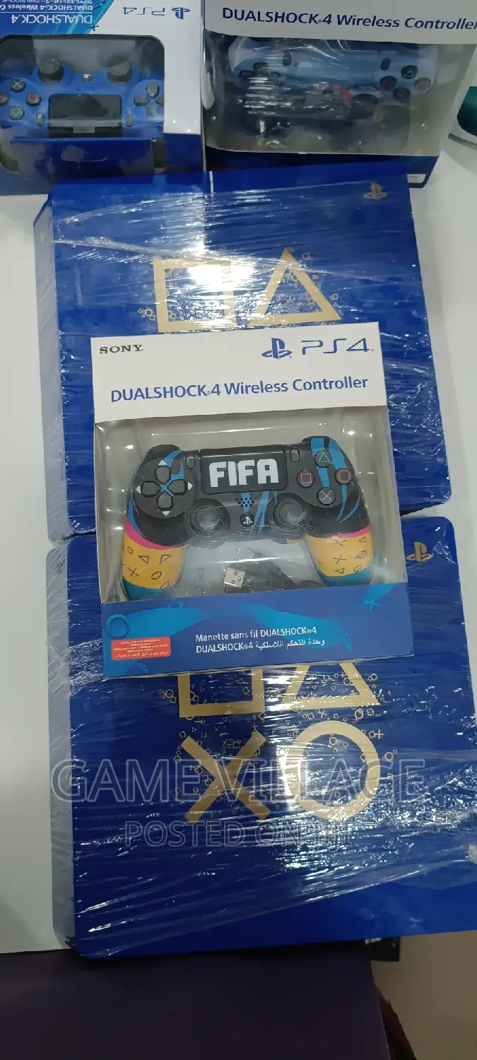 Playstation 4 Customised Console and Controller