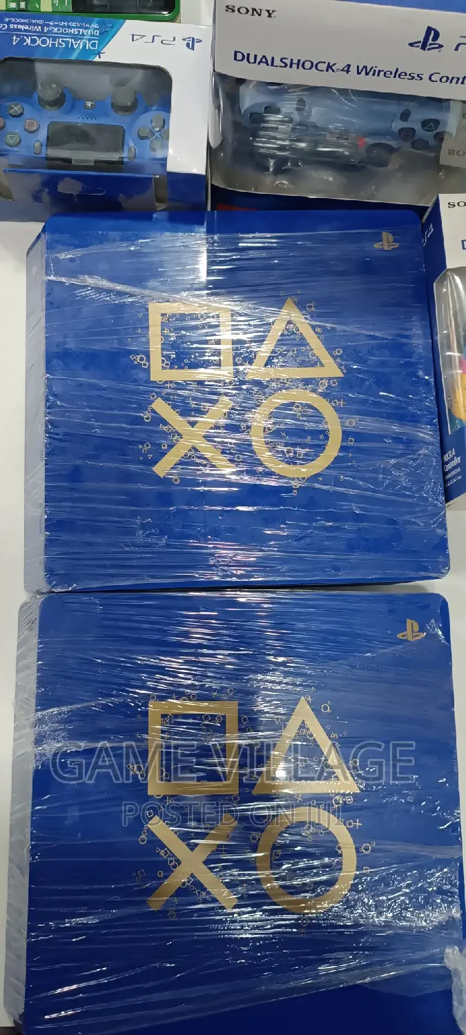 Playstation 4 Customised Console and Controller