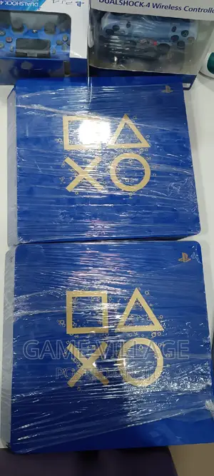 Playstation 4 Customised Console and Controller