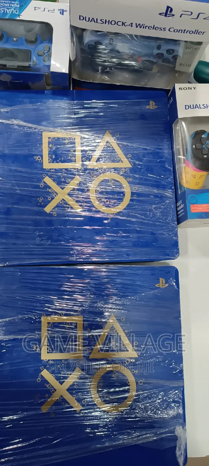 Playstation 4 Customised Console and Controller