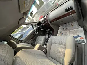 Nissan Xterra 2004 Gray