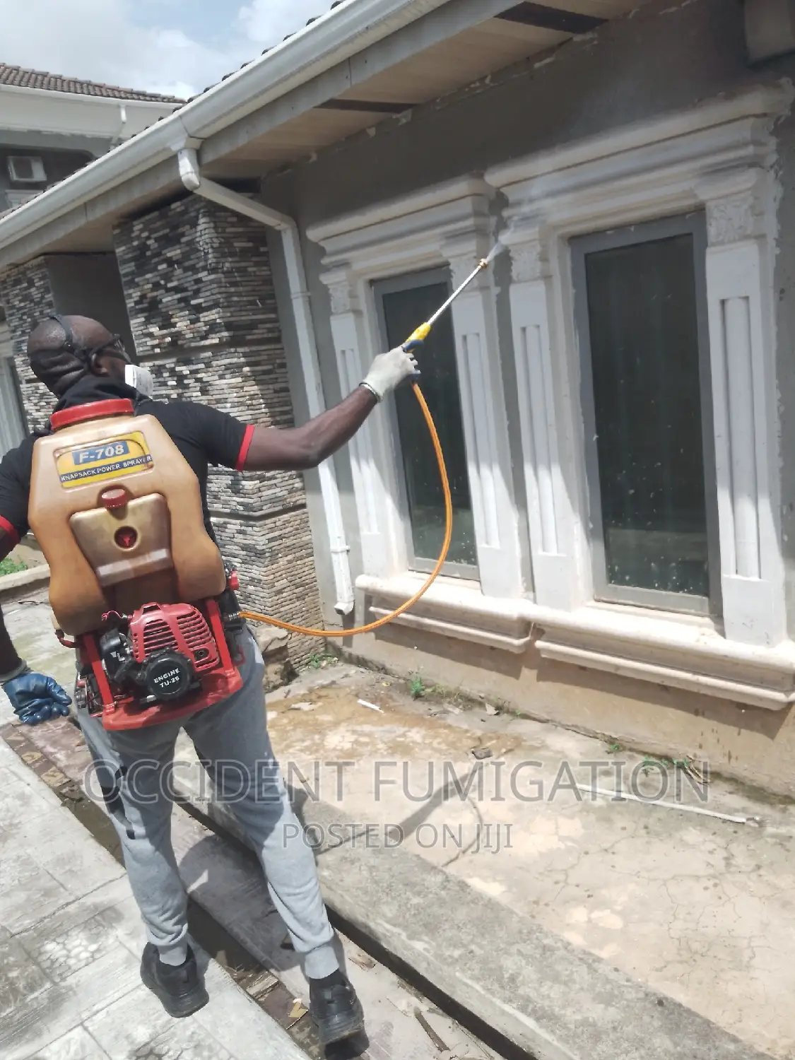 Pest Controller/ Fumigation