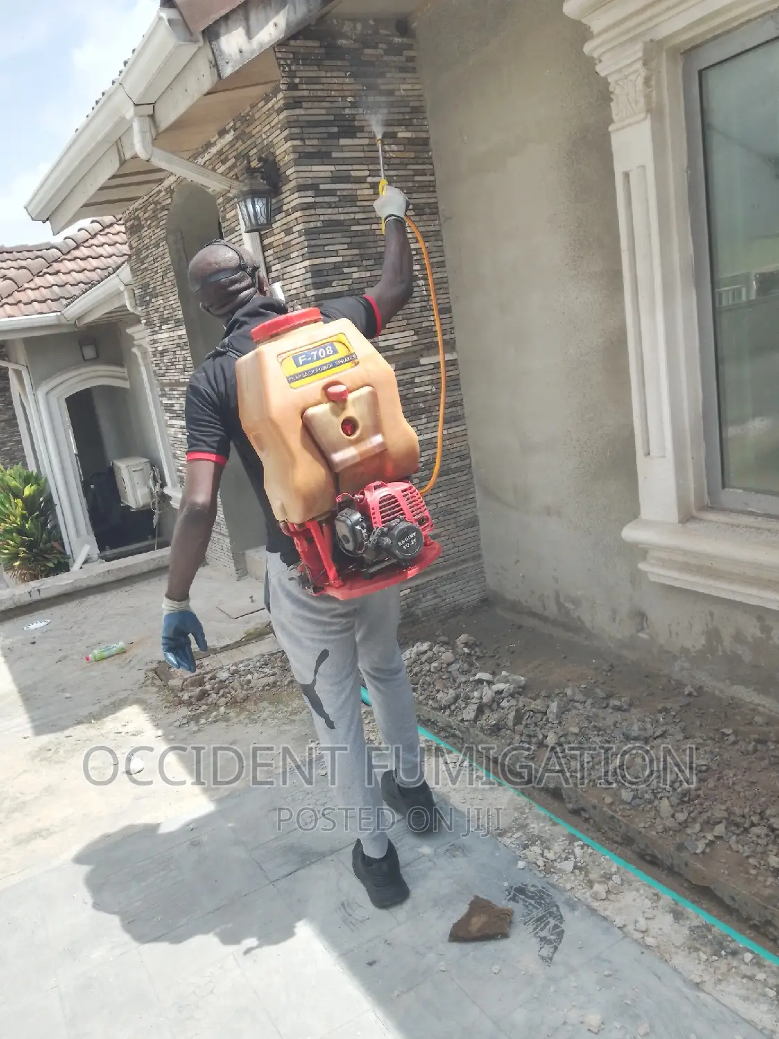 Pest Controller/ Fumigation