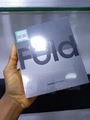 New Samsung Galaxy Z Fold4 256 GB White