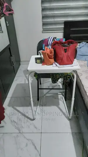 Table-mate 4 With Cup Holder
