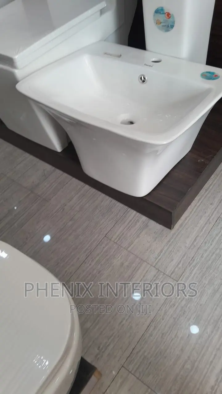 Wall Hung Basin