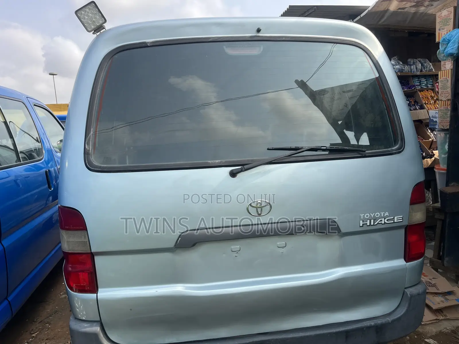Toyota HiAce 2004 Grey