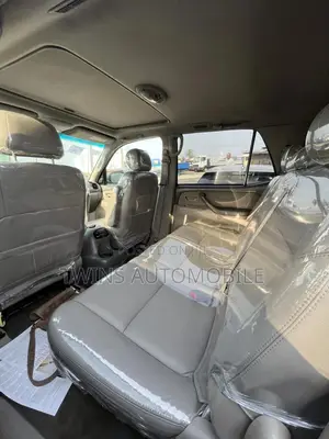 Toyota Sequoia 2004 Blue